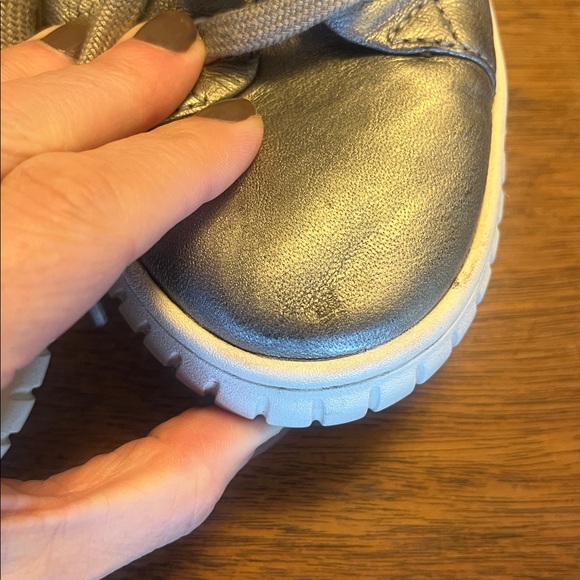 SOFFT Pacey Platform Metallic Gray Women's Sneakers::9M - Picture 9 of 11